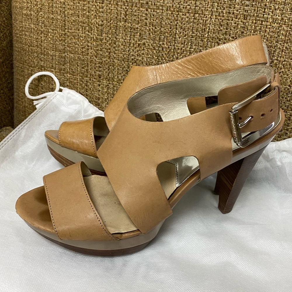 Beige straps MK heels